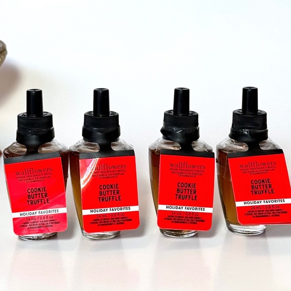 COOKIE BUTTER TRUFFLE Wallflowers - Picture 1 of 2